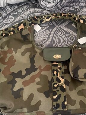 👜 Camo Leopard Tote Bag with Matching Wristlet Set